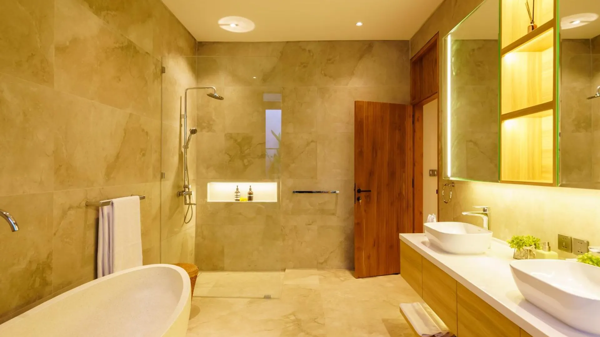 New Amazing 3Br Villa In The Heart Of Seminyak 0*, 塞米亚克