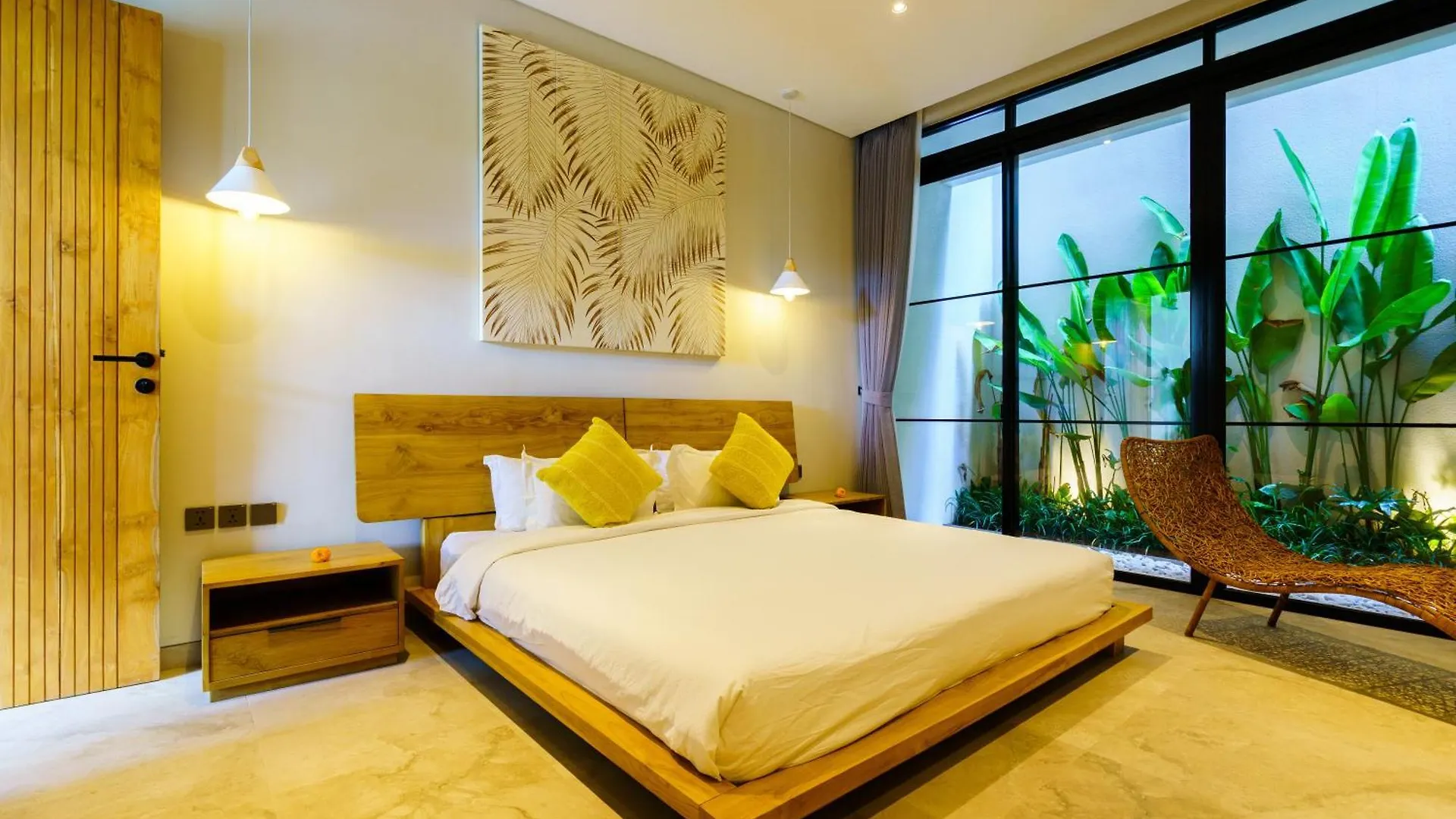 New Amazing 3Br Villa In The Heart Of Seminyak