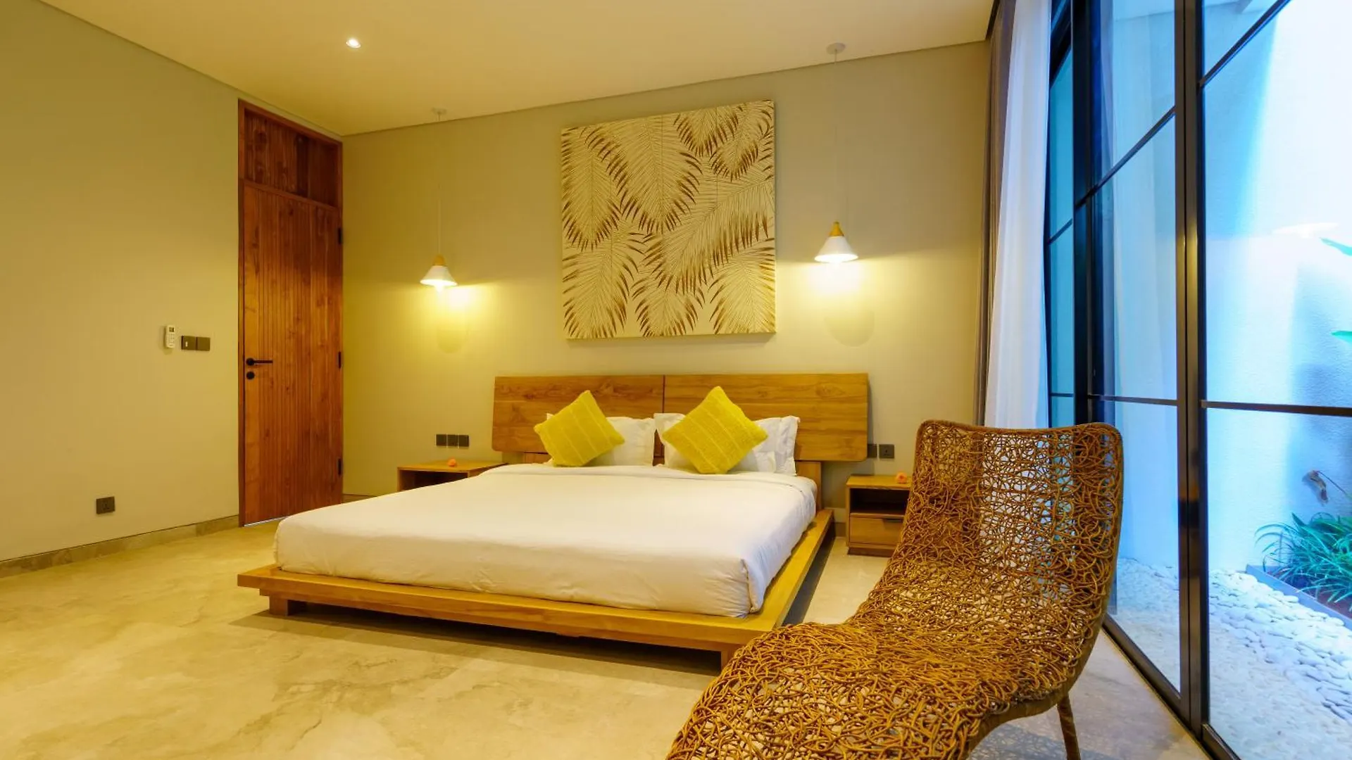 New Amazing 3Br Villa In The Heart Of Seminyak